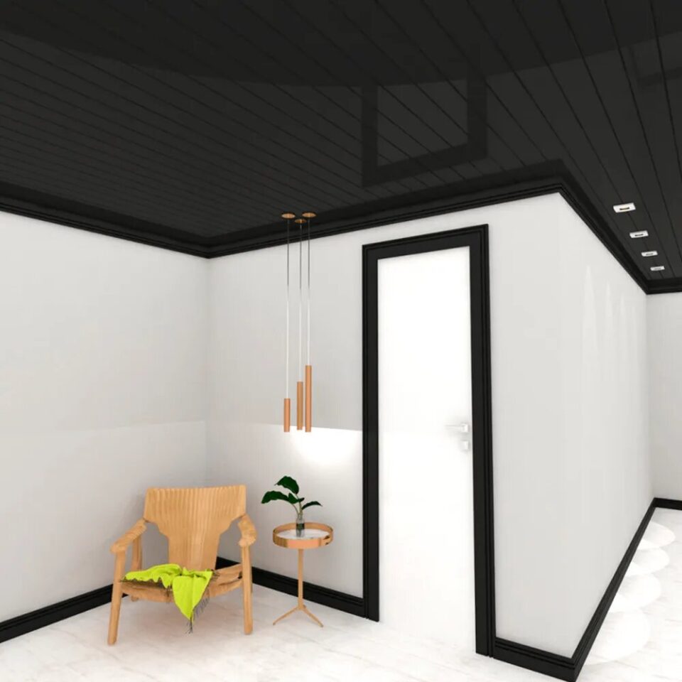 Decoração moderna de hall com cadeiras e porta branca